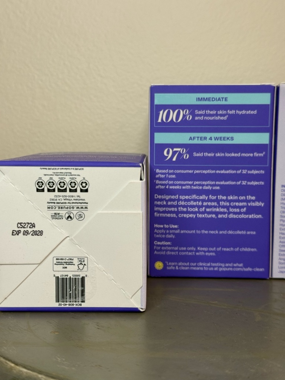Tighten & Lift Neck Cream — Purple - Picture 4 of 4